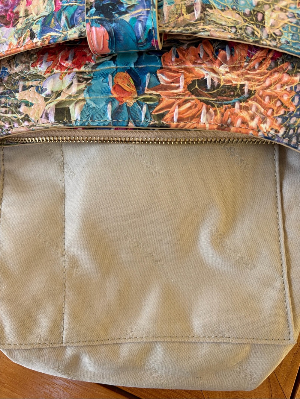 Brahmin Leia Lasso Melbourne Crossbody Bag - Picture 8 of 10